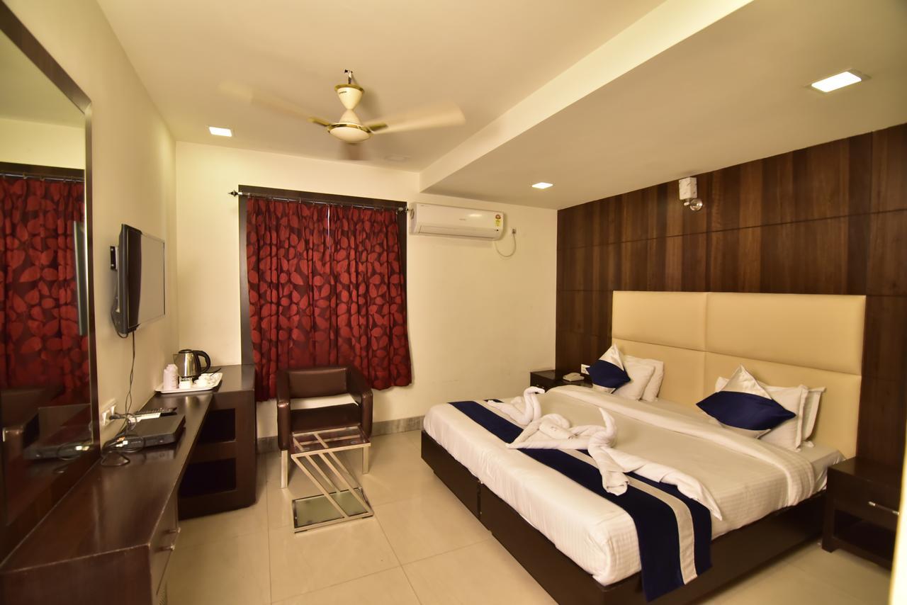 Hotel Presidency Inn Kolkata Exterior photo