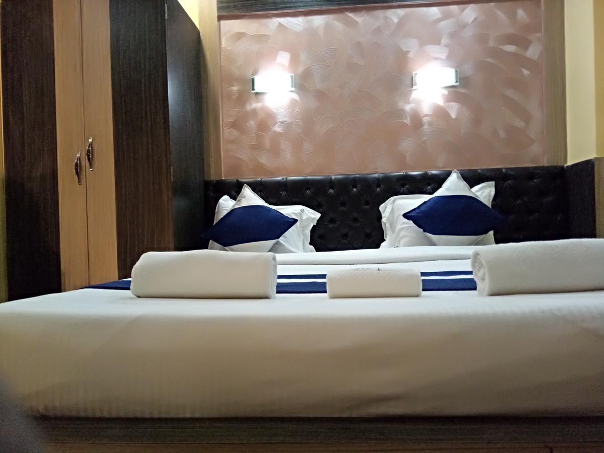 Hotel Presidency Inn Kolkata Exterior photo
