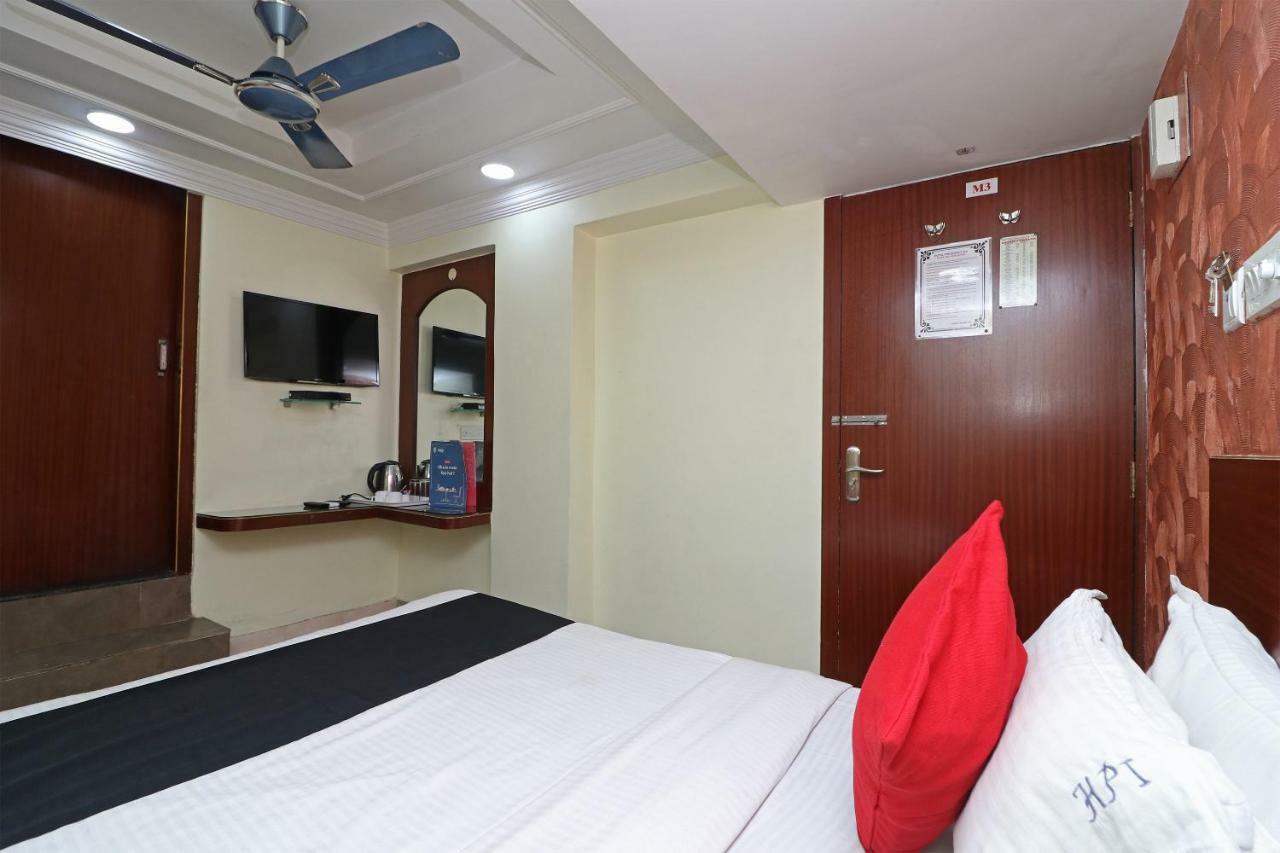 Hotel Presidency Inn Kolkata Exterior photo