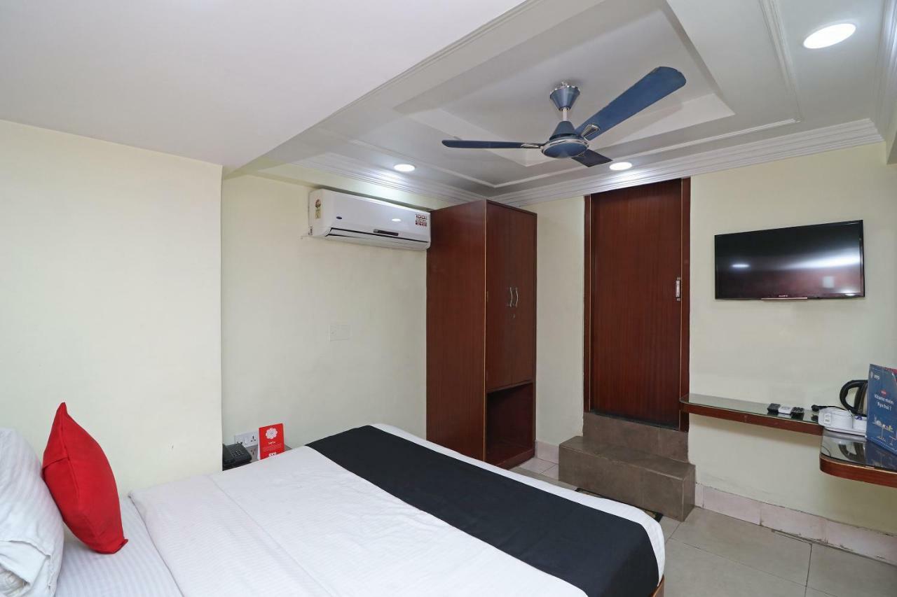 Hotel Presidency Inn Kolkata Exterior photo