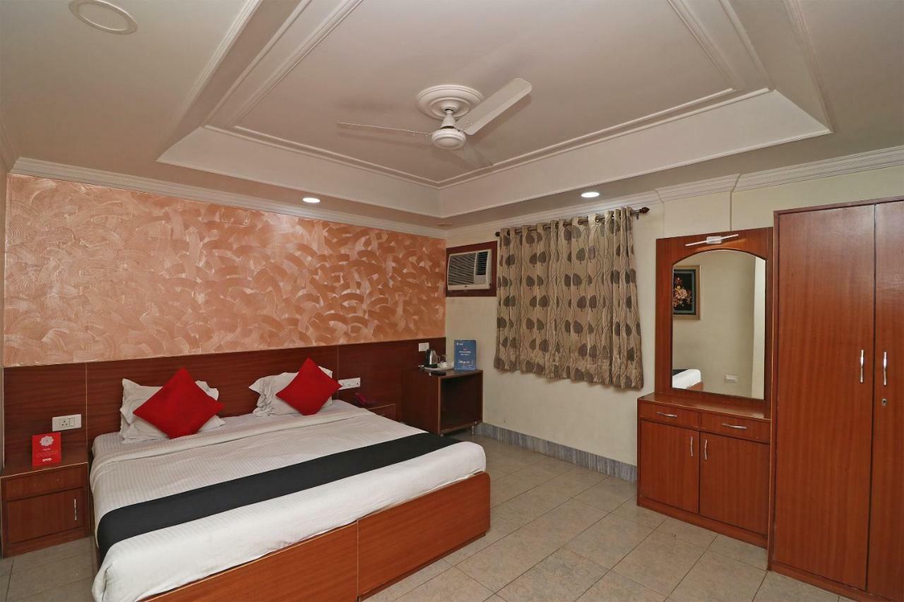 Hotel Presidency Inn Kolkata Exterior photo