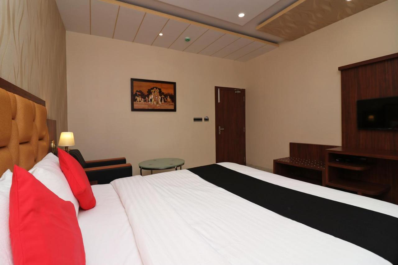 Hotel Presidency Inn Kolkata Exterior photo