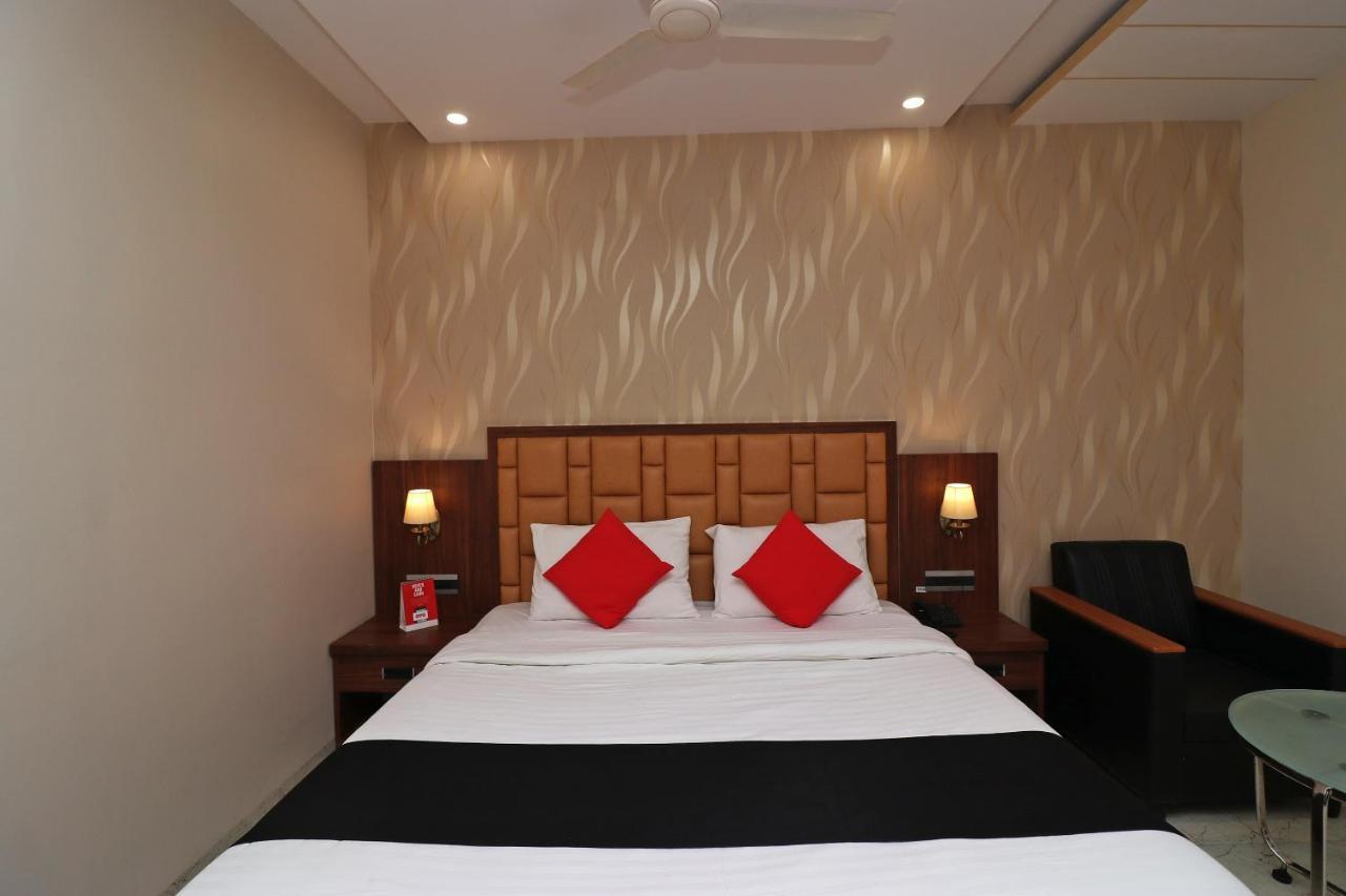 Hotel Presidency Inn Kolkata Exterior photo